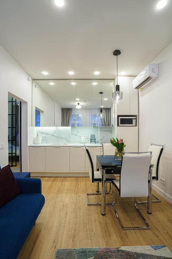 Moder Chic Apartment In Center-Prime Rentals Kaunas Exterior photo